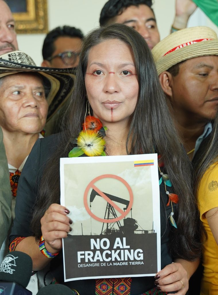 *RADICADO PROYECTO DE LEY QUE PROHÍBE EL FRACKING Y LA EXPLOTACIÓN DE YACIMIENTOS NO CONVENCIONALES EN COLOMBIA*