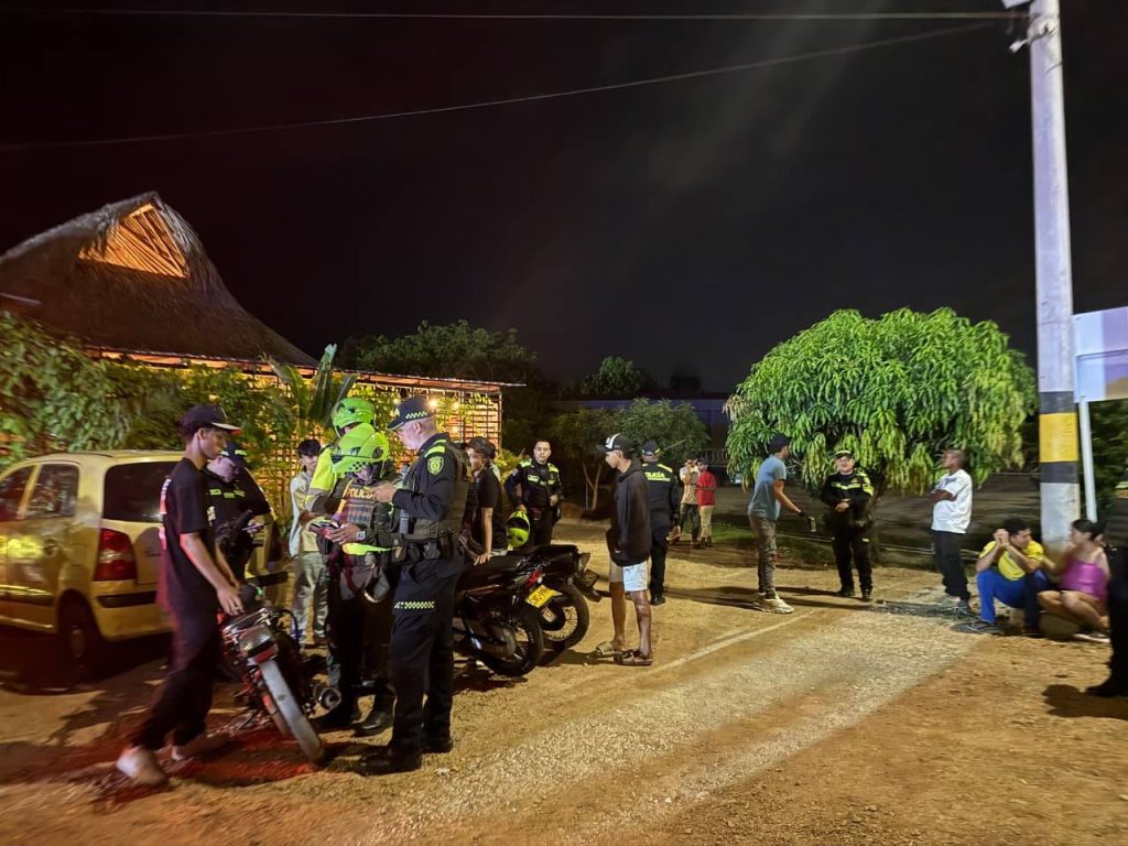 *ALCALDÍA DE MONTERÍA Y POLICÍA METROPOLITANA REALIZAN CONTROLES A PIQUES, AUTORIDADES DESMIENTEN PERSECUCIÓN DE MOTOCICLISTA ACCIDENTADO*