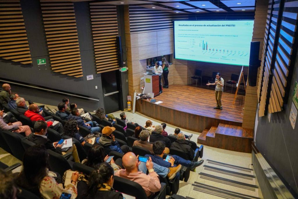 *COLOMBIA AVANZA EN ESTRATEGIA CONTRA LAS ESPECIES EXÓTICAS QUE PONEN EN RIESGO LA DIVERSIDAD DEL PAÍS*