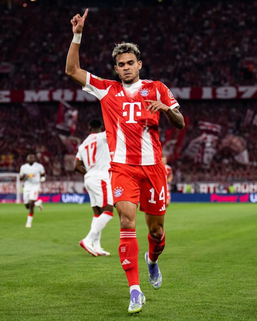 *LUCHITO DÍAZ SE REPORTA CON EL SEGUNDO GOL AL MIN 32, CON QUE EL BAYERN DERROTA AL LEIPZIG 2-0 EN EL INICIO DE LA BUNDESLIGA*