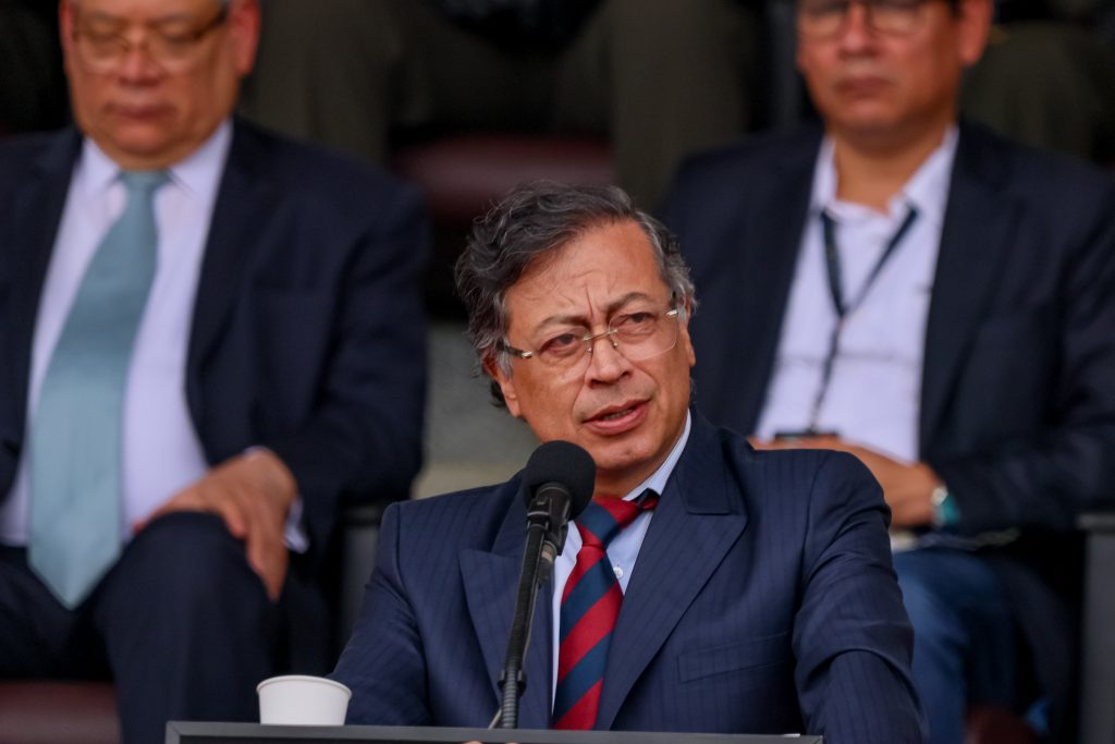 *GOBIERNO TOMARÁ MEDIDAS LEGALES POR ACUSACIONES ANIMADVERSADAS EN SU CONTRA TRAS LA MUERTE DEL SENADOR URIBE TURBAY*