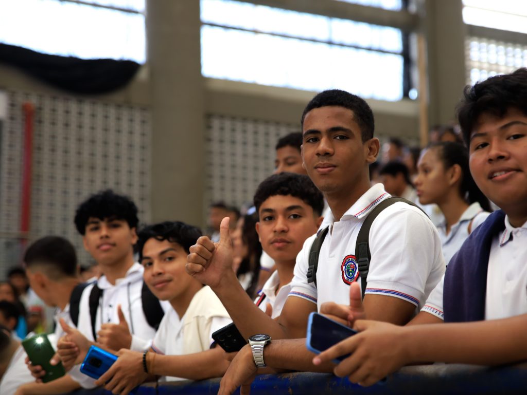 *NO A LAS ACTIVIDADES CON ALTO VOLUMEN ALREDEDOR DE LOS COLEGIOS ASIGNADOSPARA LAS PRUEBAS SABER 11 ESTE FIN DE SEMANA EN MONTERÍA*