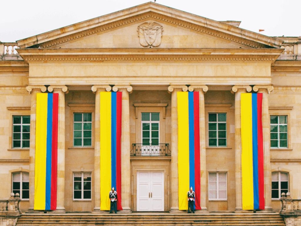 *COLOMBIA CONSOLIDA CONFIANZA EN LOS MERCADOS INTERNACIONALES CON EMISIÓN DE BONOS Y SUSPENSIÓN DE LA LÍNEA DE CRÉDITO FLEXIBLE CON EL FMI*