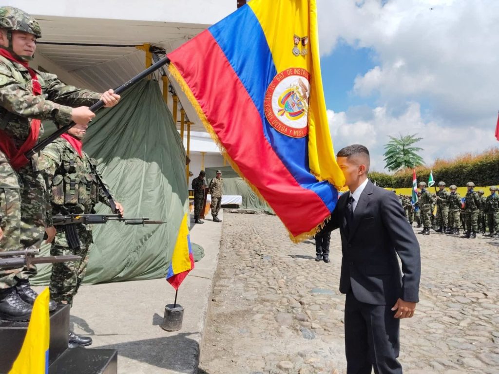 *CORTE CONSTITUCIONAL ORDENA AL EJÉRCITO INCLUIR LA CATEGORÍA “NO BINARIO” EN SU SISTEMA DE RECLUTAMIENTO*