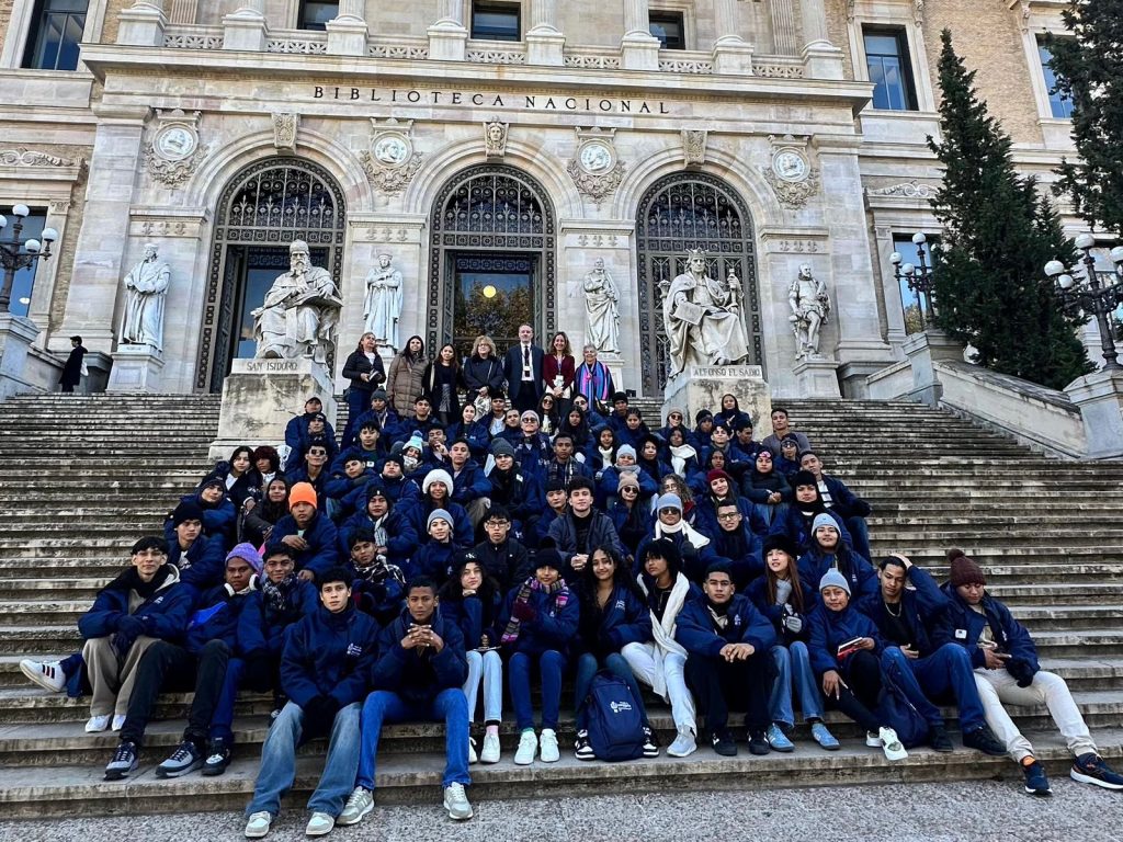 *ESTUDIANTES MONTERIANOS VIVIERON UNA EXPERIENCIA HISTÓRICA Y CULTURAL EN LA BIBLIOTECA NACIONAL DE ESPAÑA*