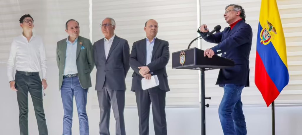 Listo decreto que eliminará la prima de servicios que reciben los congresistas en Colombia.