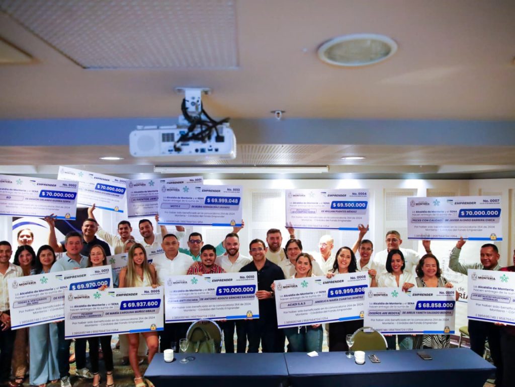 Alcalde Hugo Kerguelén entrega cheques por más de $908 millones del Fondo Emprender e impulsa el crecimiento empresarial de Montería.