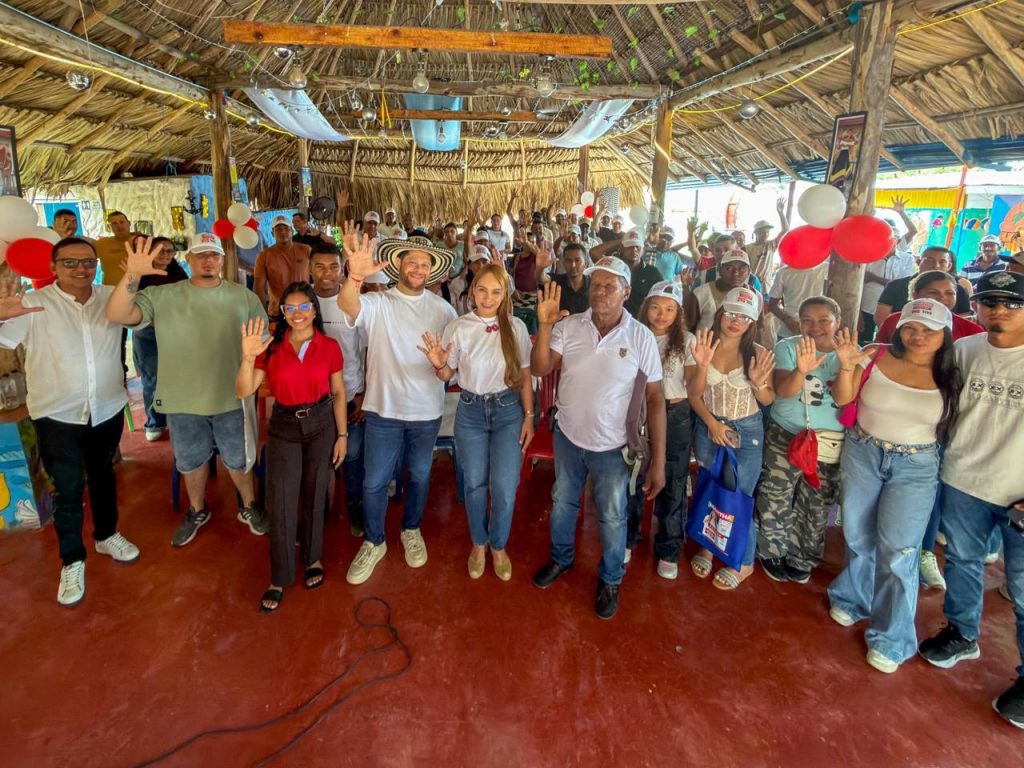 Contundente respaldo de Montelíbano a Martha Ruíz a la cámara.