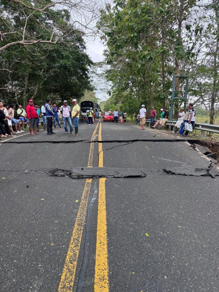 Gobernación de Córdoba informa cierre total del Puente Jalisco, la vía Montería – Arboletes, por afectaciones estructurales tras intensas lluvias.