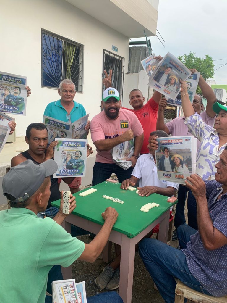Movimiento “Los Sin techo y Sin Tierra” se mueven por Iván Cepeda en Montería*